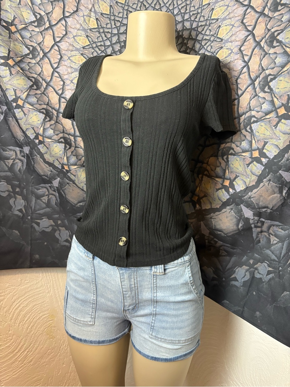 Black Ribbed Button-Down Top - Picture 10 of 10
